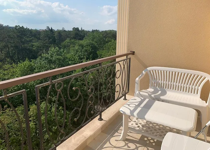 Happy Smiles Apartment *